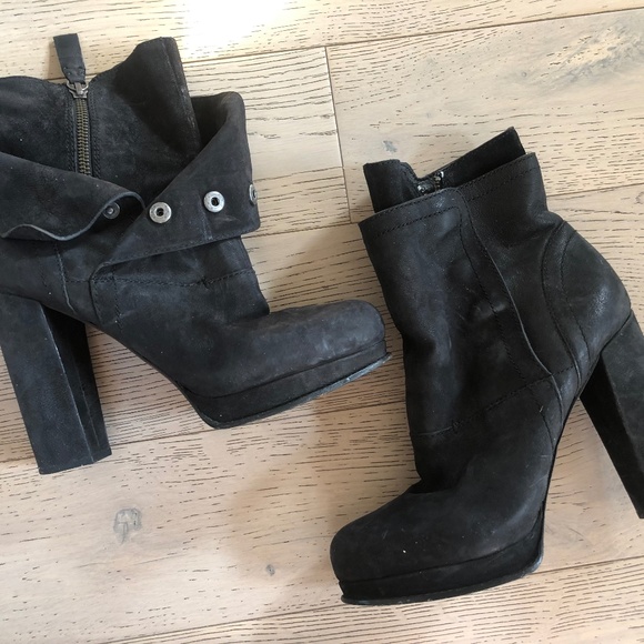 Vera Wang Leather Platform Booties - Picture 1 of 5